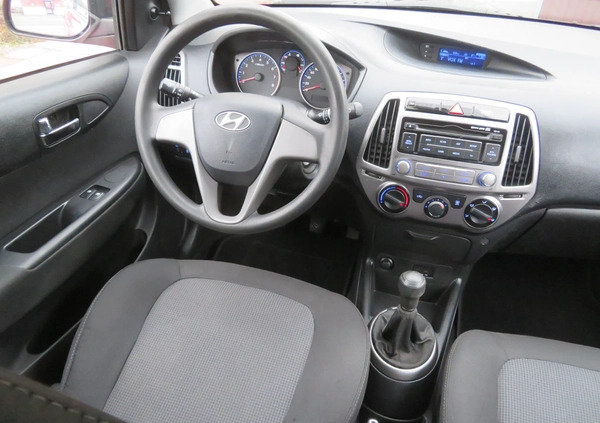 Hyundai i20 cena 14999 przebieg: 132341, rok produkcji 2012 z Zabłudów małe 326